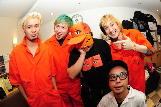 BBQ CHICKENS、10/9にリリースするニュー・アルバム『Broken Bubbles』より「Blue Blood In Your Heart / Nippon」のMVを公開！