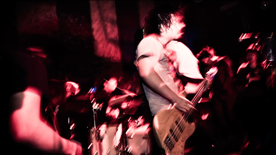 FACT、LOST、POP DISASTERらも所属するmaximum10より1stフル・アルバム