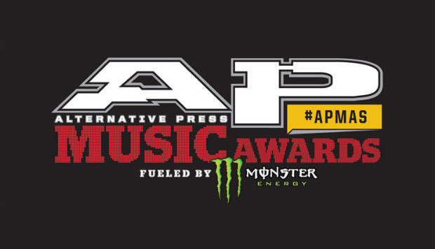 KORN、ASKING ALEXANDRIA、FALL OUT BOY、ALL TIME LOW、A DAY TO REMEMBERら、"Alternative Press Music Awards"授賞式でのライヴ映像続々公開！
