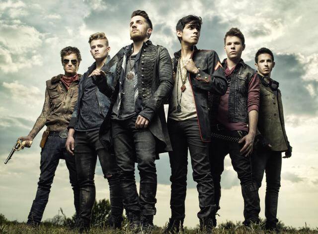 CROWN THE EMPIRE、最新アルバム『The Resistance: Rise Of The Runaways』より「Machines」のMV公開！