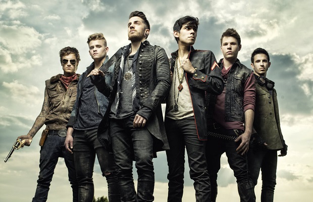 CROWN THE EMPIRE、最新アルバム『The Resistance: Rise Of The Runaways』より「Initiation」のライヴMV公開！