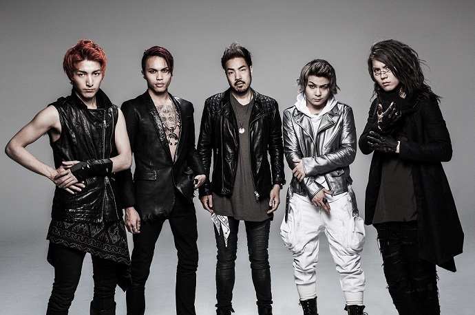 Crossfaith、12/23リリースのドキュメンタリー映像作品『ACROSS THE FUTURE ～The Beginning～ すべての始まり』のジャケ写公開！12/17に東阪にて一夜限りのプレミアム上映会も開催！