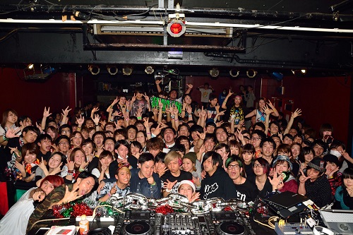 300人を動員し最後まで大盛り上がりだった12/13大阪激ロックDJパーティー＠心斎橋CLUB DROPのイベント・レポートをアップ！