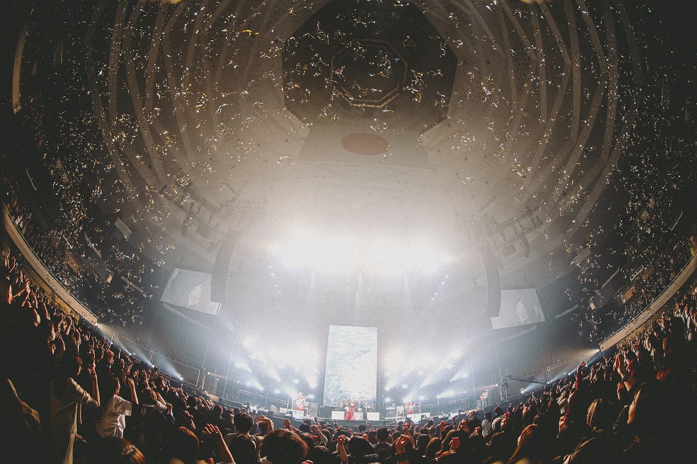 ひまわり盤 DEZERT/SPECIAL ONEMAN LIVE Blu-ray ひまわり盤 DEZERT/SPECIAL ONEMAN LIVE Blu-ray ミュージック