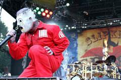 7月にロンドンで行われたSLIPKNOTの写真展がオンライン上に登場！ファンならずとも必見です！