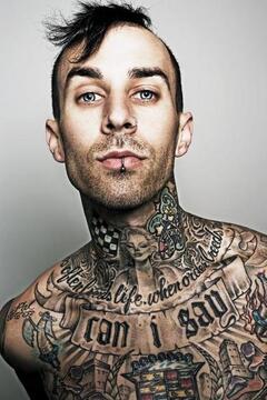 BLINK-182のTravis Barker（Dr）、2014年の秋に手記の発売を発表！