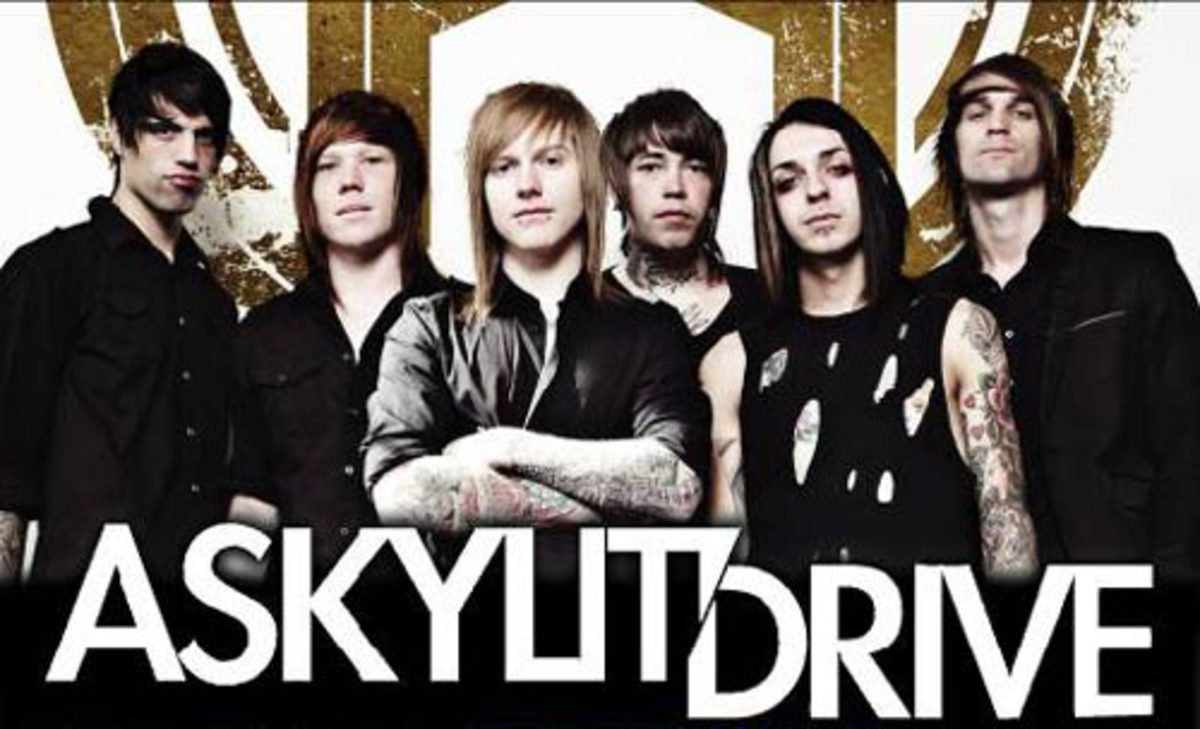 Включи группу. A Skylit Drive группа. Skylit Drive 2020. Вокалист Skylit Drive. A Skylit Drive logo.