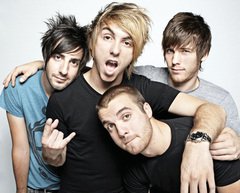 【動画あり】ALL TIME LOW、最新シングル「Time - Bomb」をライヴで披露！