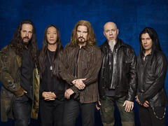 DREAM THEATER、10/23に日本先行リリースしたDVD&Blu-ray『Live At Luna Park』より、「Pull Me Under」のライヴ映像を公開！