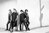 FALL OUT BOY、最新アルバム『Save Rock And Roll』より「Death Valley」のMV公開！