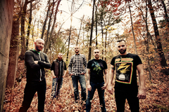 KILLSWITCH ENGAGE、4/2リリースのオリジナル・ヴォーカリストJesse Leachの復帰作より、新曲「In Due Time」を公開！