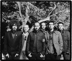 LINKIN PARK、ニュー・アルバム『Living Things』6/25発売！！先行シングルの試聴を開始！