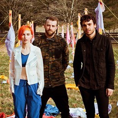 PARAMORE、最新アルバム『Paramore』より「Ain’t It Fun」のMV公開！