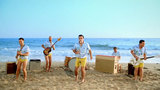 RAMMSTEINの最新Music Videoは、のどか過ぎるビーチ・パーティー！が、しかし！