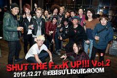 難波章浩、Crossfaith、HEY-SMITH、異色の3バンドが共演した“SHUT THE FxxK UP!!! Vol.2”のライヴ・レポートを公開！