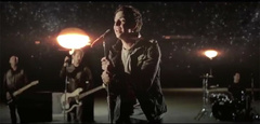 SIMPLE PLAN、最新PV「Astronaut」を公開！