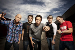 SIMPLE PLAN、プロモーション来日イベントに150組300名様をご招待！