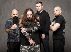 SOULFLY、ニュー・アルバム『Enslaved』のアートワークを公開！