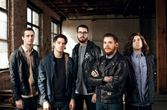 THE DEVIL WEARS PRADA、本日リリースのライヴDVD＆CD『Dead&Alive』のフル試聴を開始！