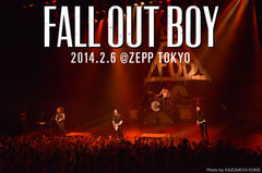 FALL OUT BOYのライヴ・レポートを公開！全公演ソールド・アウト！変わらぬ人気とさらなる挑戦を印象づけた復活後初のジャパン・ツアー、2/6のZEPP TOKYO公演をレポート！