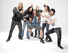 DRAGONFORCE、8/13リリースのニュー・アルバム『Maximum Overload』よりMatthew Kiichi Heafy（TRIVIUM）もゲスト参加した「The Game」のMV公開！