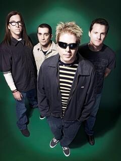 THE OFFSPRING、USツアーの対バン相手となるBAD RELIGIONとPENNYWISEの楽曲をカヴァーした音源を公開！