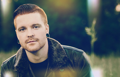 Matty Mullins（MEMPHIS MAY FIRE）、昨日リリースしたセルフ・タイトル・アルバムの全曲ストリーミングがスタート！