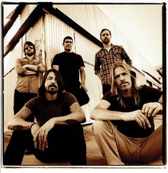 FOO FIGHTERS、11/12リリースのニュー・アルバム『Sonic Highways』より新曲の一部がVineにて公開！