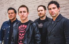 YELLOWCARD、10/8リリースの9thアルバム『Lift A Sail』より「One Bedroom」のMV公開！