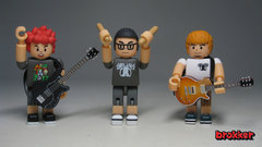 Hi-STANDARDがフィギュアで登場！"AIR JAM 2012"を忠実に再現したブロック・トイ数量限定の予約受付開始！