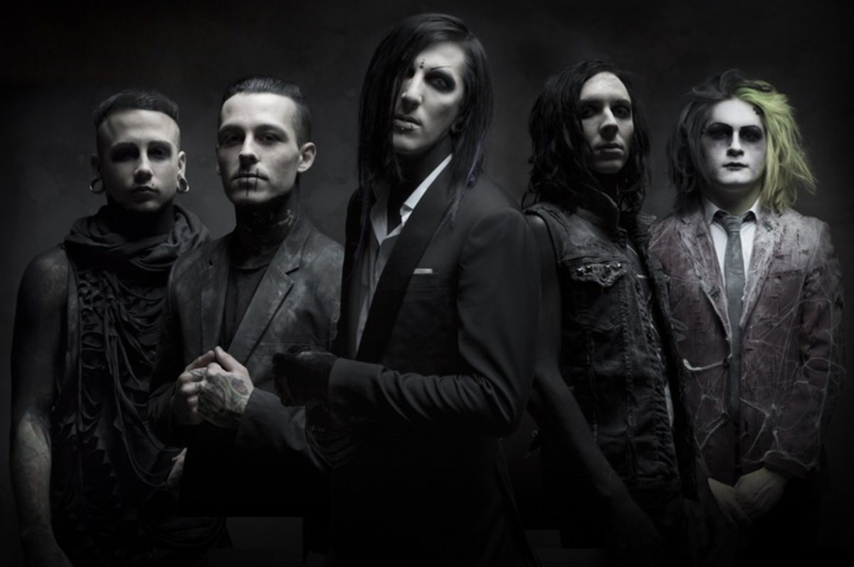 MOTIONLESS IN WHITE、最新アルバム『Reincarnate』より「Dead As Fuck」のアニメーションMV公開！ 激ロック ニュース