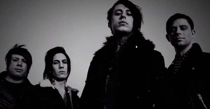 FALLING IN REVERSE、約1年半ぶりの新曲「God, If You Are Above...」公開！