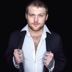 ASKING ALEXANDRIAのDanny Worsnop（Vo）、バンドを脱退