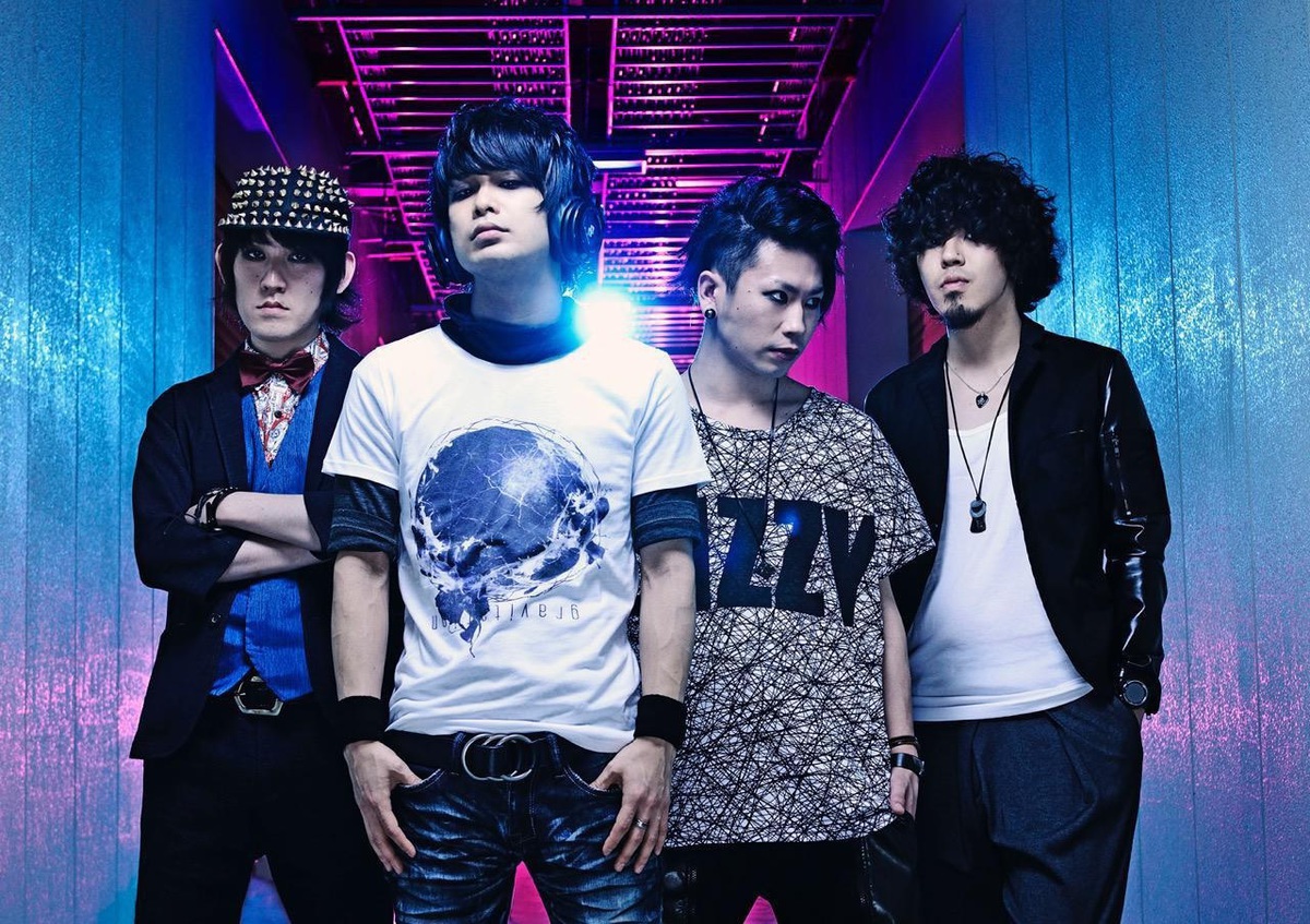 ギルガメッシュ アー写 フリスビー gir_a-thumb-1200xauto-21078.jpg