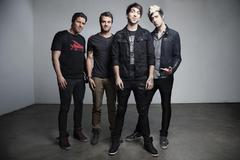 ALL TIME LOW、4/8にリリースするニュー・アルバム『Future Hearts』より、収録曲「Kids In The Dark」のMV公開！