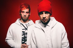 フジロックで来日するTWENTY ONE PILOTS、5/20リリースの2ndアルバム『Blurryface』より「Tear In My Heart」のMV公開！