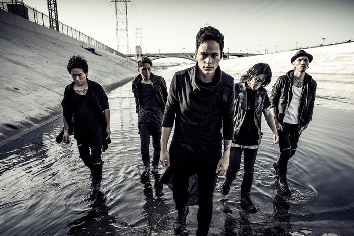 coldrain、ニュー・アルバム『VENA』のリリースを記念して限定コラボ