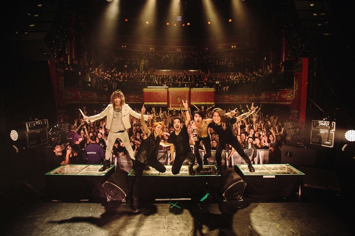 Crossfaith、10/14リリースのキャリア初の映像作品『-LIVE IN UNITED KINGDOM- AT LONDON KOKO』の詳細発表！ティーザー映像も公開！