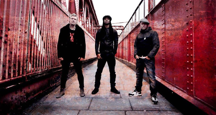 THE PRODIGY、最新アルバム『The Day Is My Enemy』より「Nasty」のパフォーマンス映像公開！