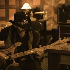 MOTÖRHEADのLemmy Kilmister（Ba/Vo）が逝去