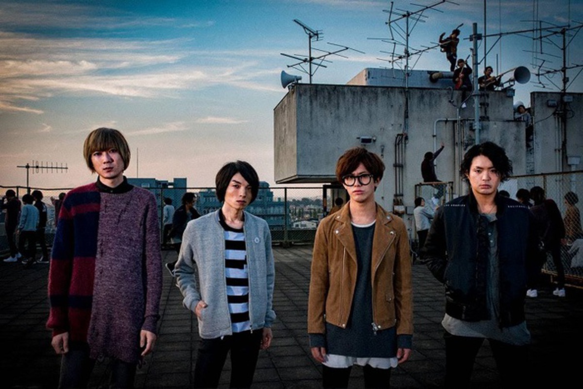 Blue Encount 1 13リリースのニュー シングル はじまり の 熊本の母校 で撮影したジャケット公開 収録曲詳細も発表 激ロック ニュース