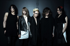 DIR EN GREY、12/28より西武新宿駅前"ユニカビジョン"にて、2014年3月に開催した日本武道館公演"DUM SPIRO SPERO AT NIPPON BUDOKAN"のライヴ映像の放送開始！