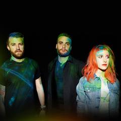 PARAMORE、Jeremy Davis (Ba)の脱退を発表