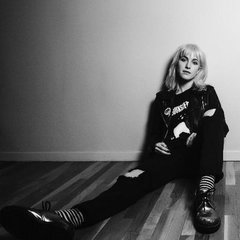 PARAMORE、新作の制作を開始か！？ Hayley Williams（Vo）のTwitterの投稿が話題に！