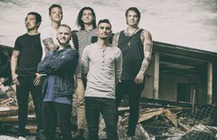 WE CAME AS ROMANS、昨年行われた"Warped Tour"の映像を使用した「Memories」のライヴMV公開！