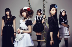 メイド姿のハード・ロック・バンド BAND-MAID、5/18リリースのニュー・ミニ・アルバム収録曲「the non-fiction days」のMV公開！購入者特典も発表！