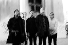 フジロックで来日するポスト・ブラック・メタル・バンド DEAFHEAVEN、6/22リリースのニュー・アルバム『New Bermuda』より「Luna」のライヴ映像公開！