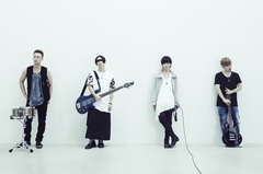 SPYAIR、5/9より西武新宿駅前"ユニカビジョン"にて、昨年12月に開催された"DYNAMITE ～シングル全部ヤリマス～"さいたまスーパーアリーナ公演のライヴ映像の放映を開始！