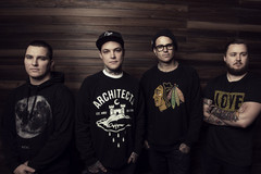 オーストラリアの叙情派メタルコア・バンド THE AMITY AFFLICTION、ニュー・アルバムを8月にリリース決定！新曲「I Bring The Weather With Me」のMV公開！