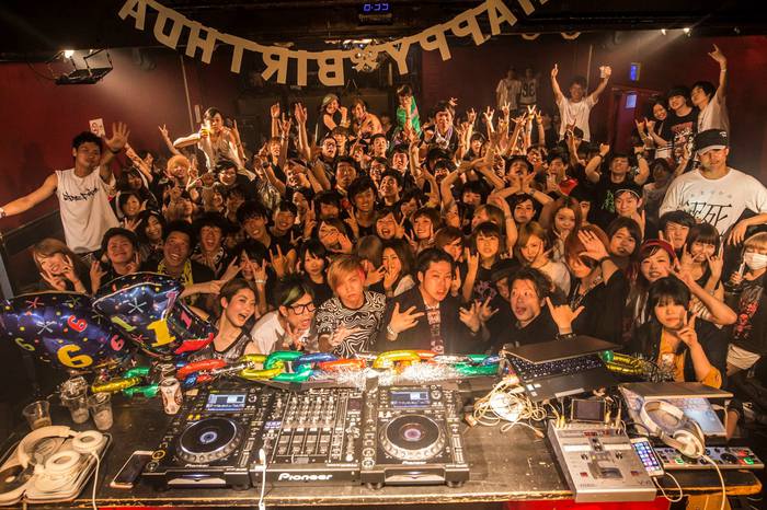 250人以上を動員し大盛り上がりだった6/4大阪激ロックDJパーティー16周年の写真満載イベントレポートページを公開！